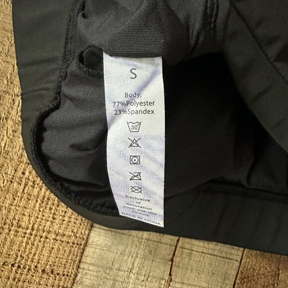 Womens Black Raw Activewear Set With Crisscross Crop Top & High Waist Leggings - Picture 9 of 10